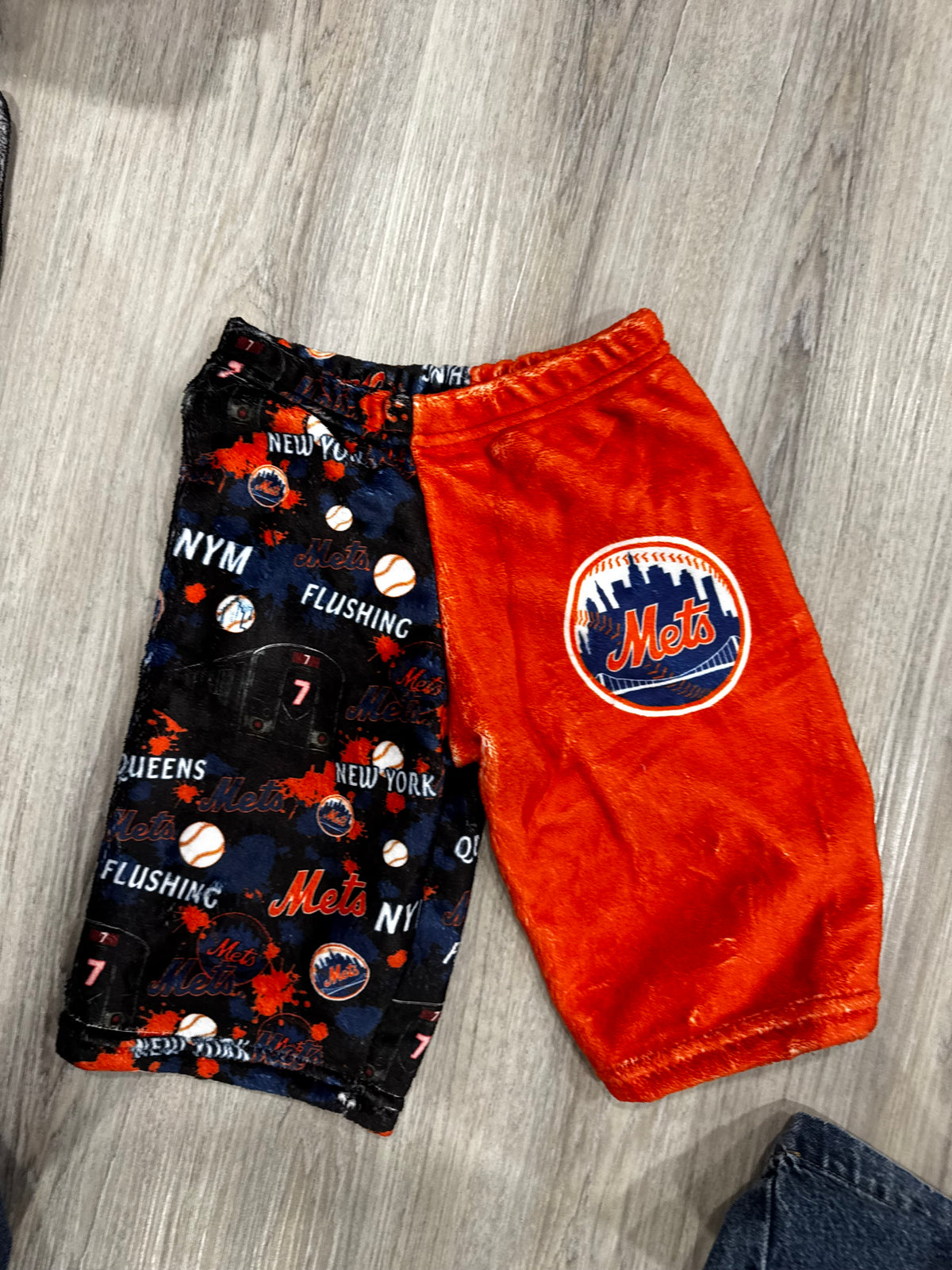 Mets Fuzzy Bermuda Short ‘26