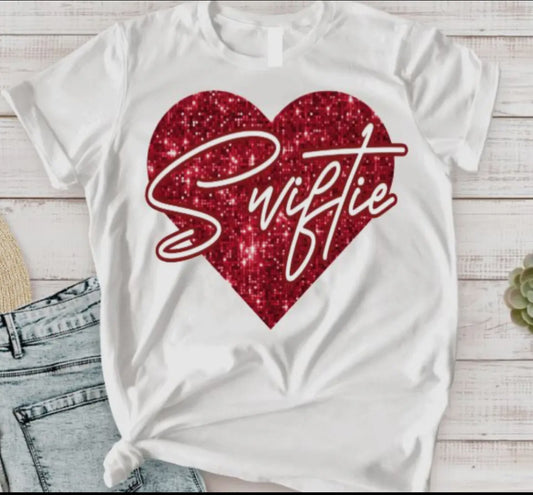 Girls Red Swiftie T♥️